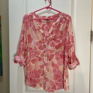 East Adeline Lightweight Pink Graphic Blouse with Notched Collar Size 2X
